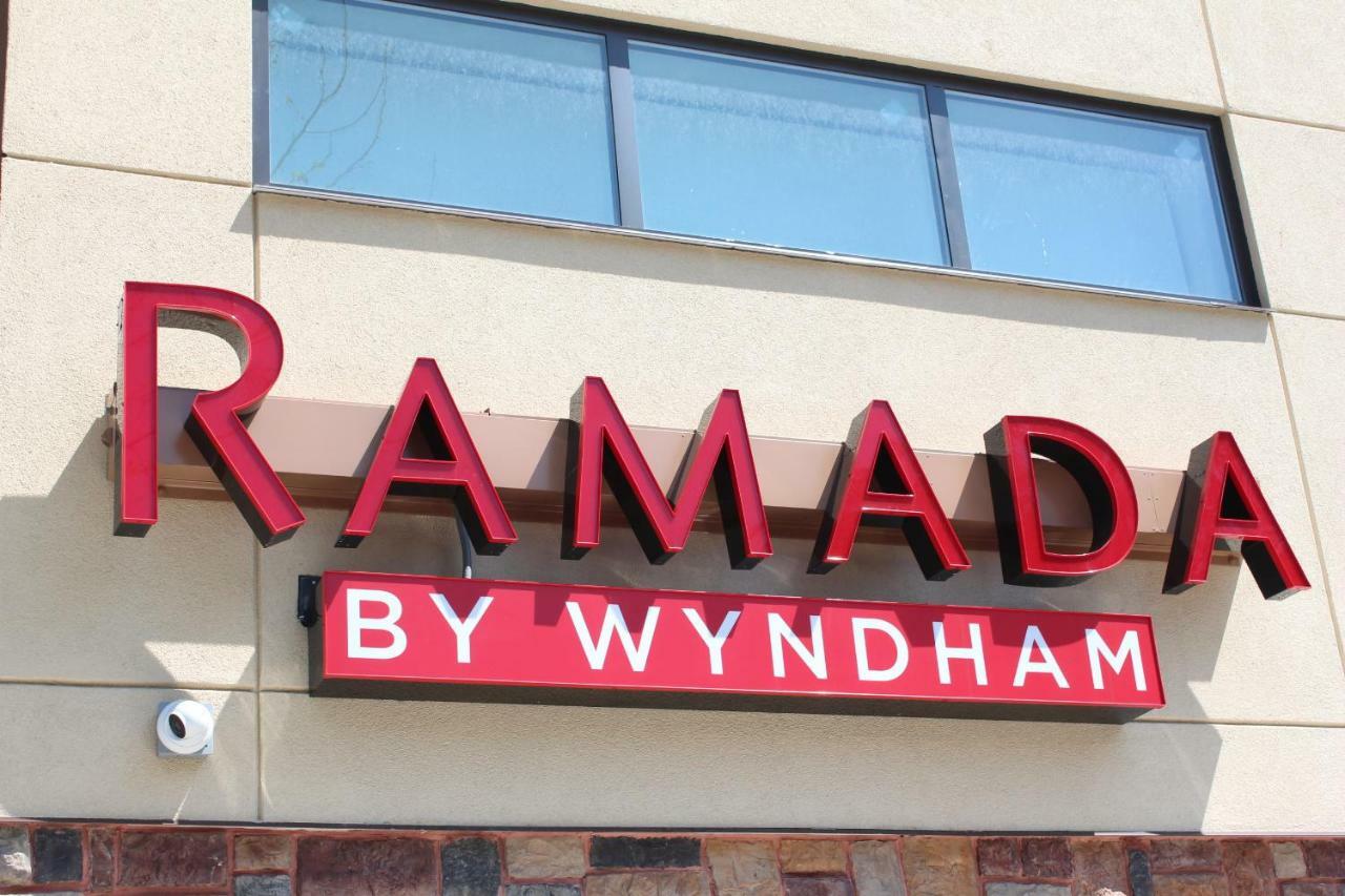 Готель Ramada By Wyndham Bronx Terminal Нью-Йорк Екстер'єр фото