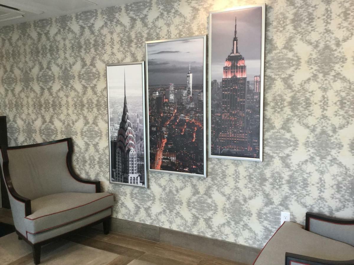 Готель Ramada By Wyndham Bronx Terminal Нью-Йорк Екстер'єр фото