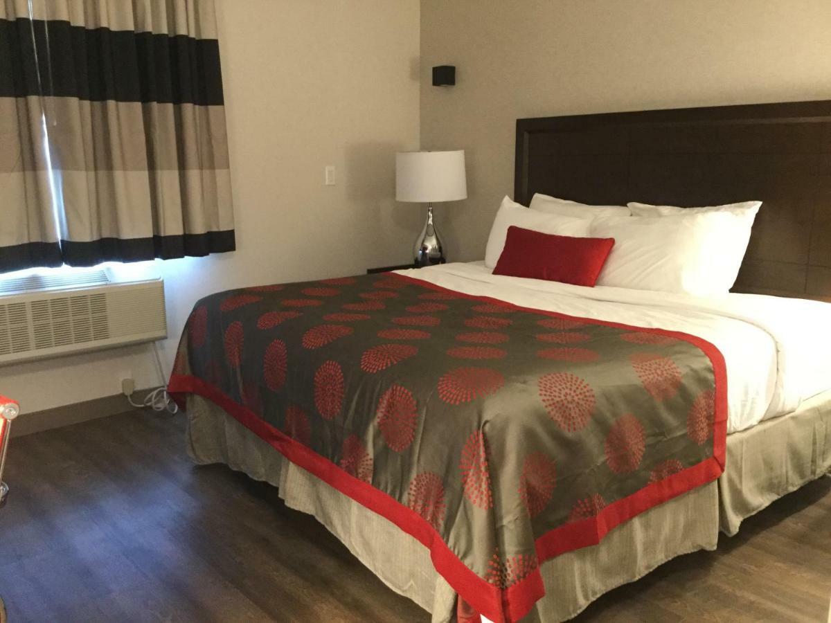Готель Ramada By Wyndham Bronx Terminal Нью-Йорк Екстер'єр фото